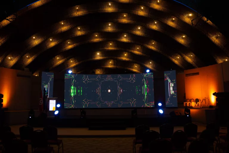 Salle de conférence moderne organisée par Ask’Event pour un séminaire d’entreprise en Tunisie