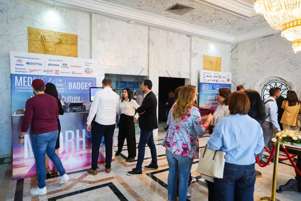 Accueil MedRH 2025 avec distribution de badges organisée par Ask’Event